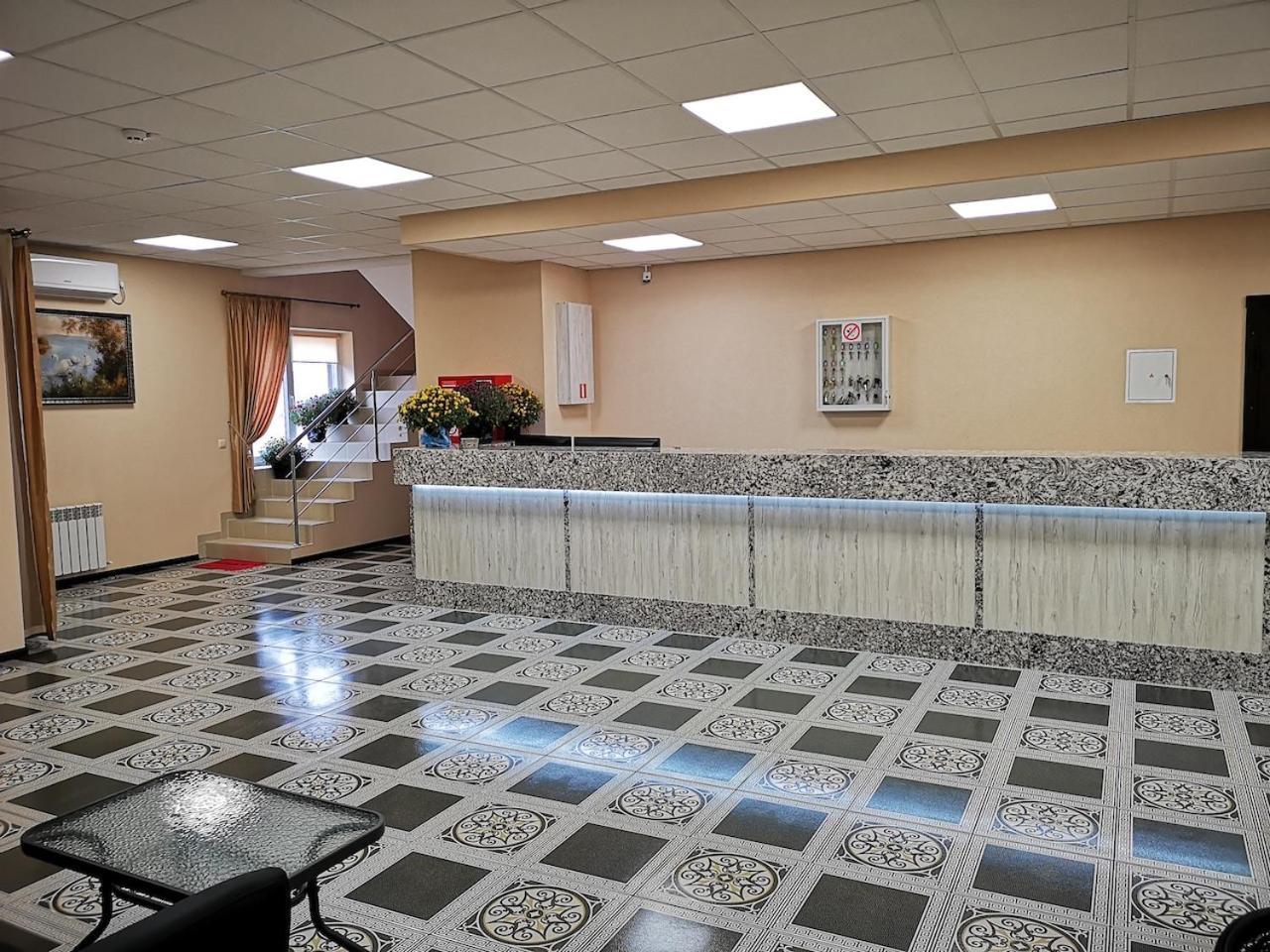 Отель Визит Pogreby  Esterno foto